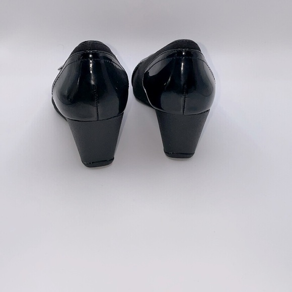 Anne Klein Women's Navy Blue Flats - Picture 3 of 8